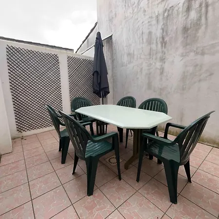 Maison De La Fileraise 펜션 *